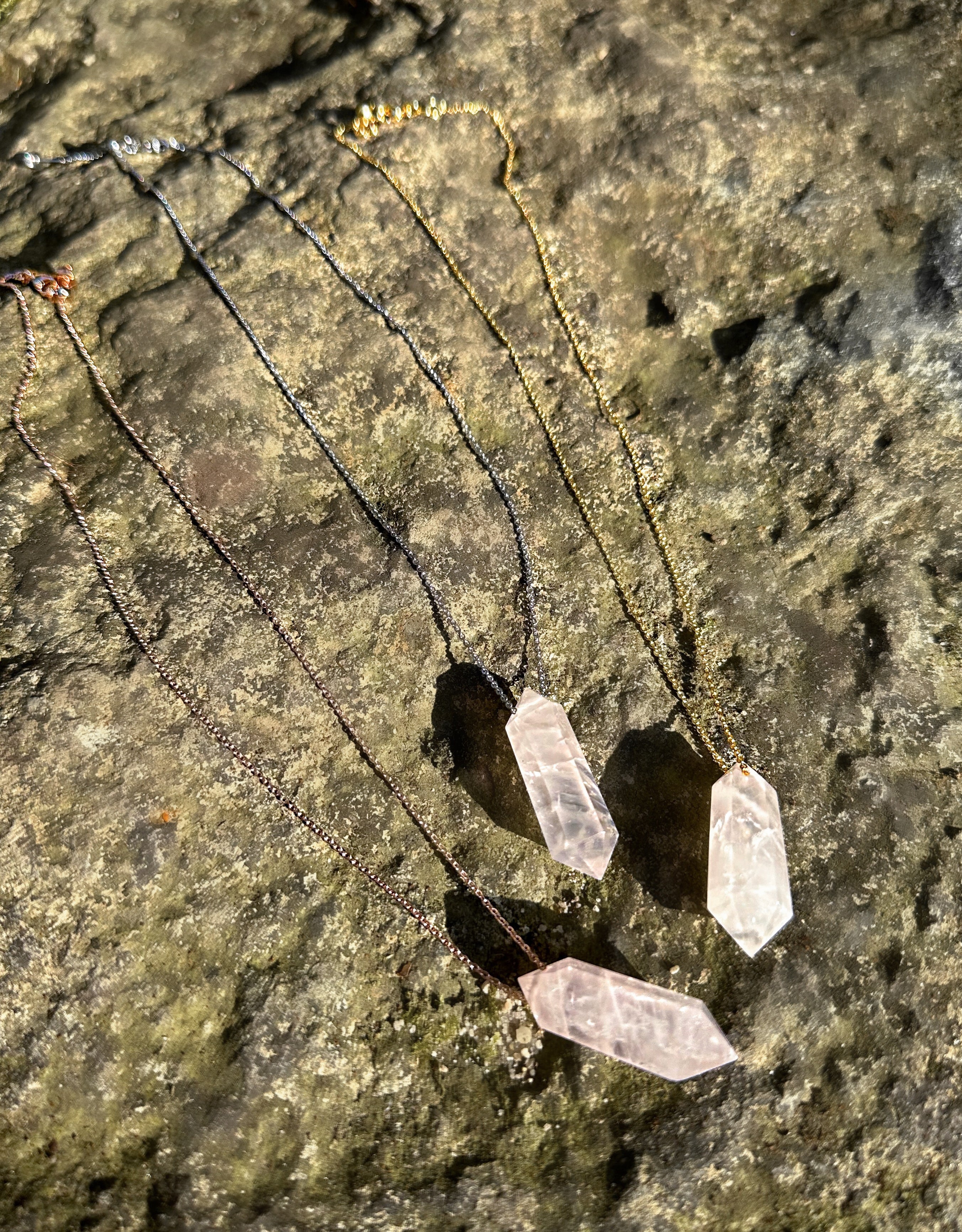 weißer Rosenquarz - Halskette